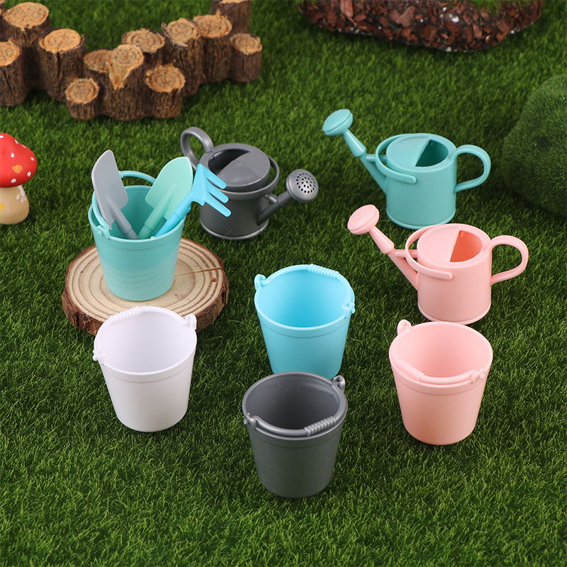 1:12 Dollhouse Miniature Water - Gardening Tools Watering Can avis et prix